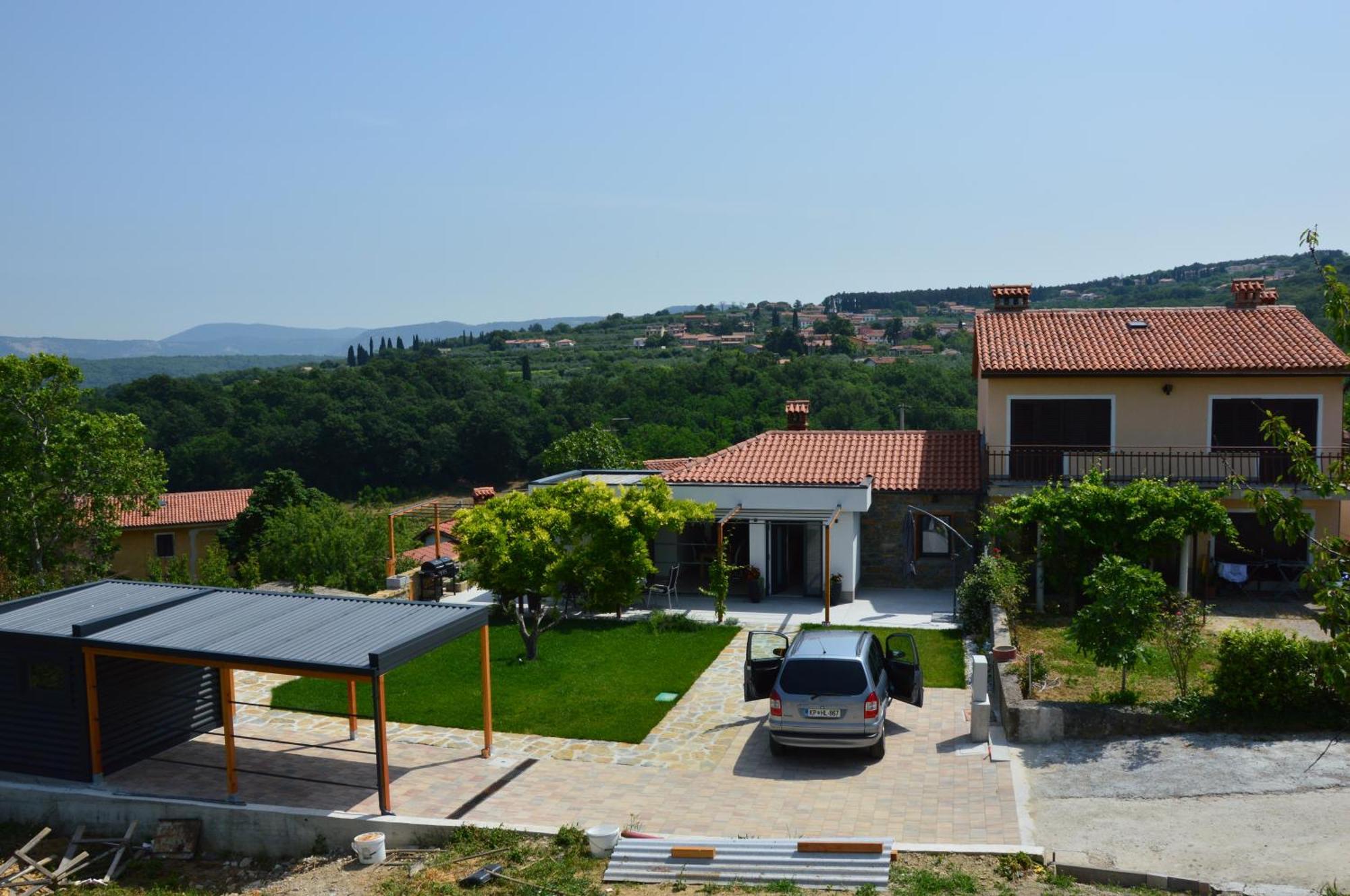 Casa Miranda - Family Comfort In A Quiet Area, Near The Sea, With Bbq And Free Parking Zgornje Skofije Extérieur photo